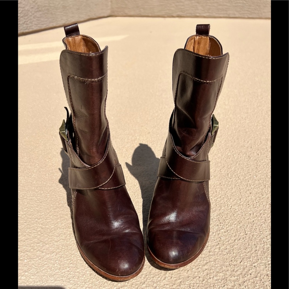 Frye Andrea Mid boots booties. Chocolate Brown Leather Size 8 Womens